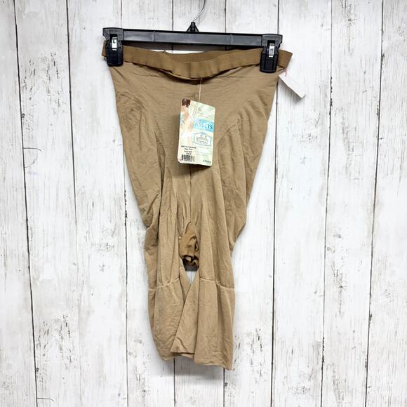 Love Your Assets Shapewear Women Size G Buff Tan Mid Thigh Shaper Shorts - Picture 1 of 4